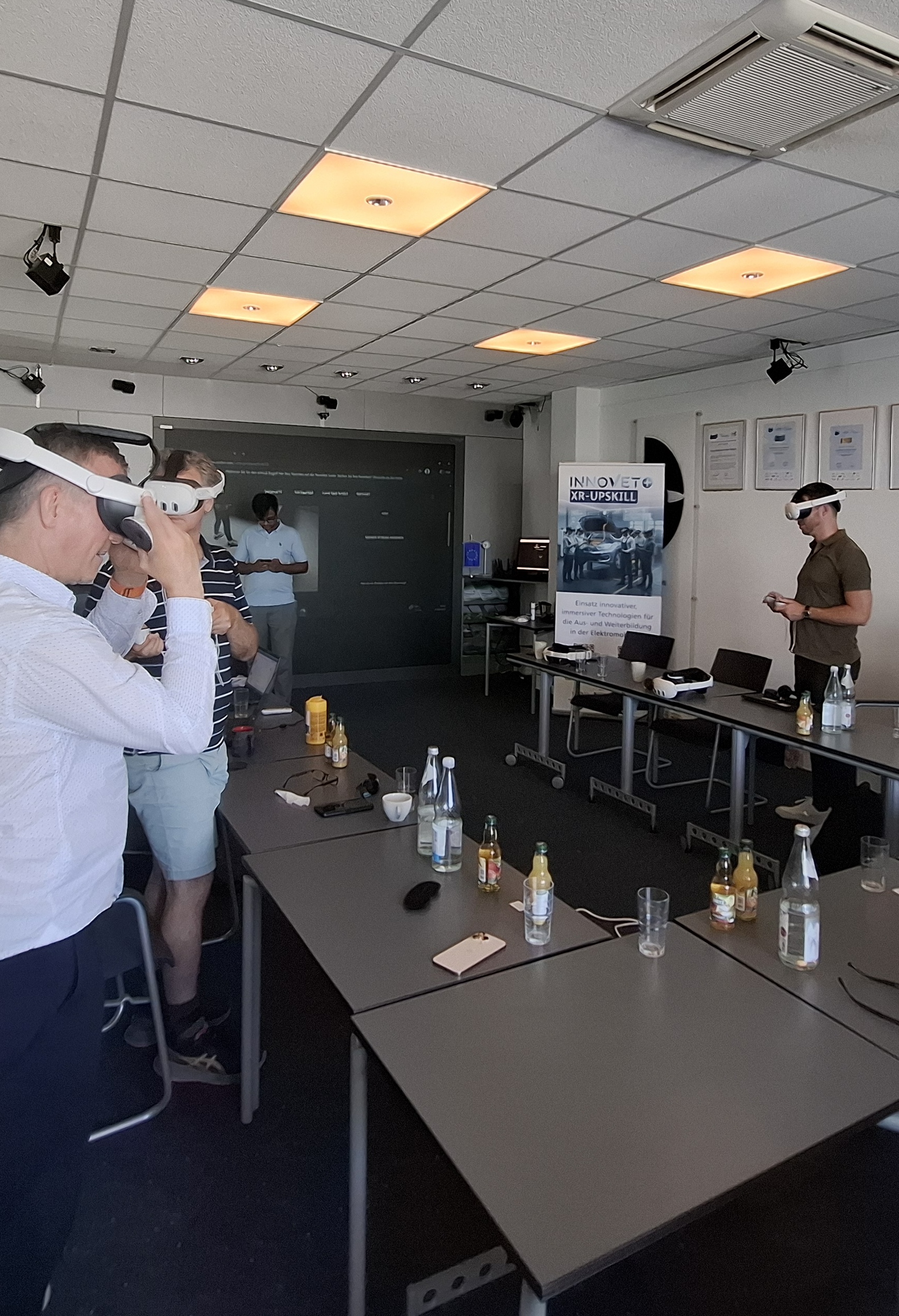 InnoVET-PLUS-Projekt XR-Upskill – 2. Projektbeiratstreffen beim VDC in Fellbach